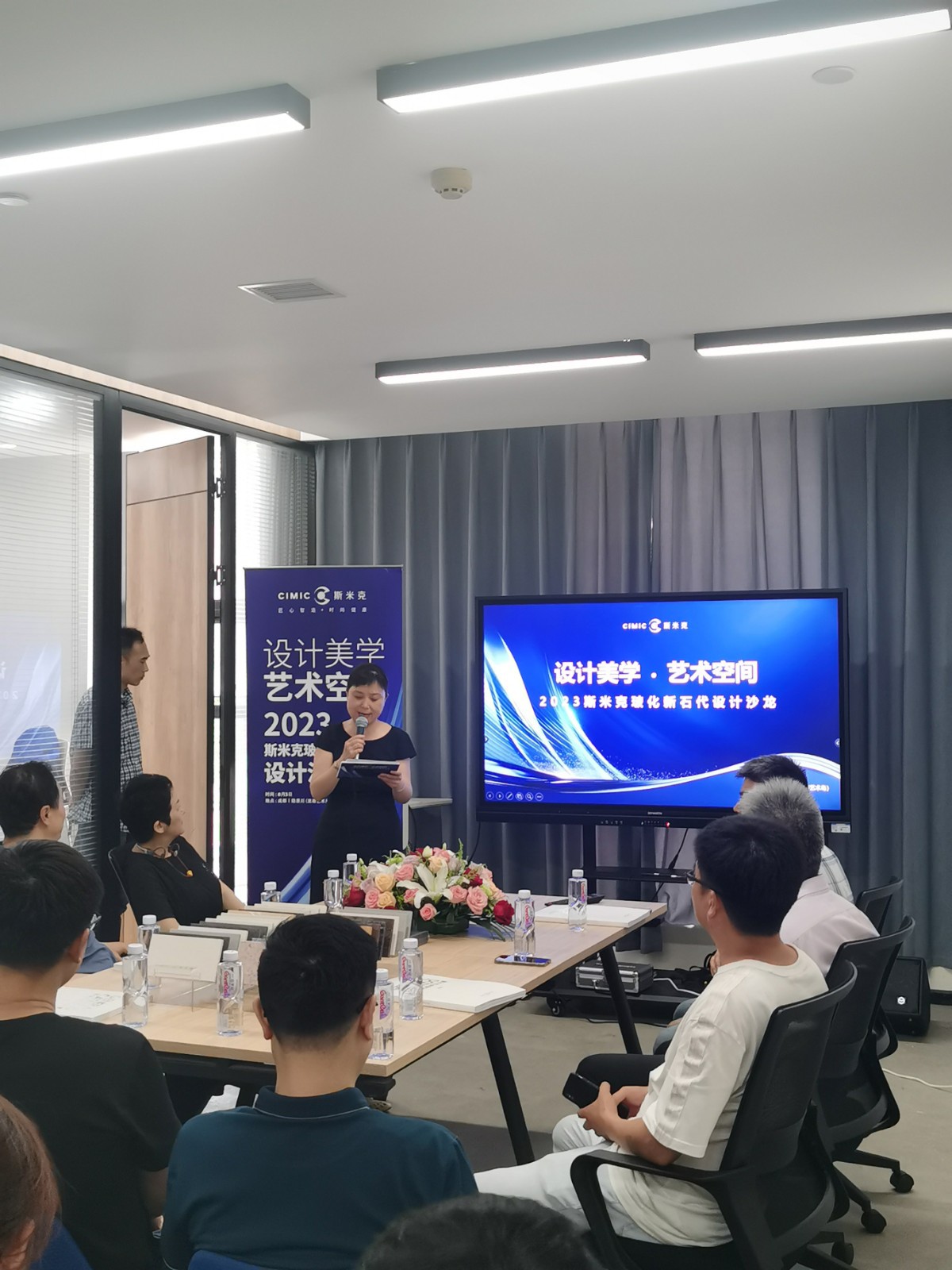 王建荣.jpg 王建荣.jpg